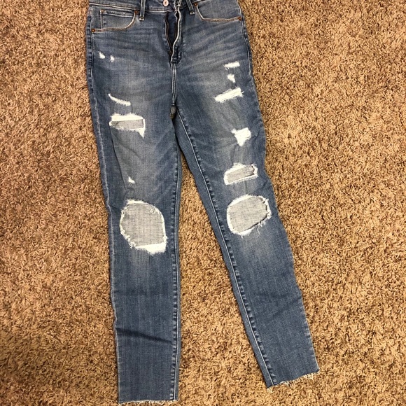 Abercrombie and Fitch high rise skinny jeans - Picture 2 of 3